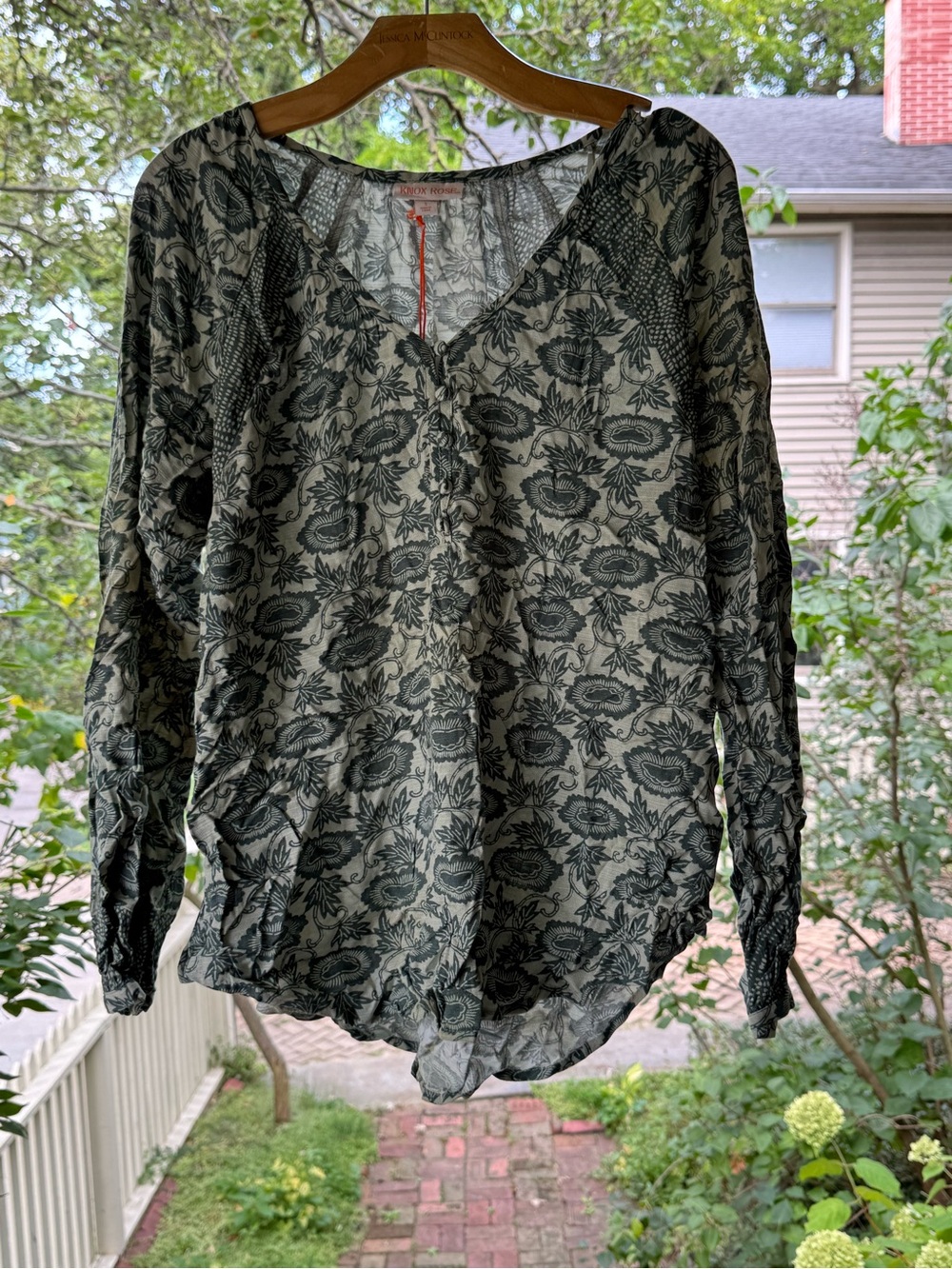 Knox Rose Black Floral V-Neck Blouse on Cream